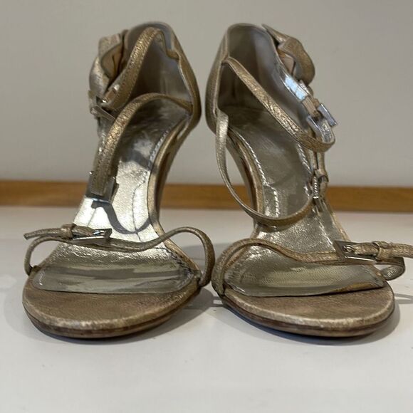 Givenchy Golden/Nude Sandal ￼Size 38 - Picture 4 of 12